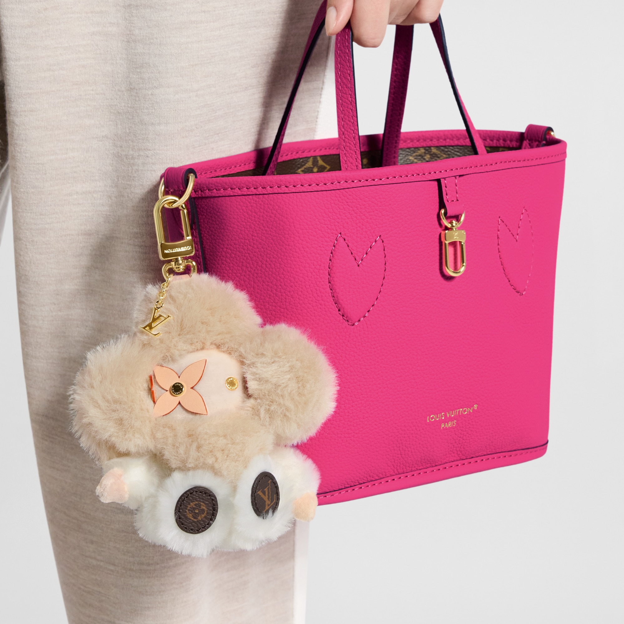 My Vivienne Bag Charm . - Luxury Accessories - M02348 Pink | LOUIS
